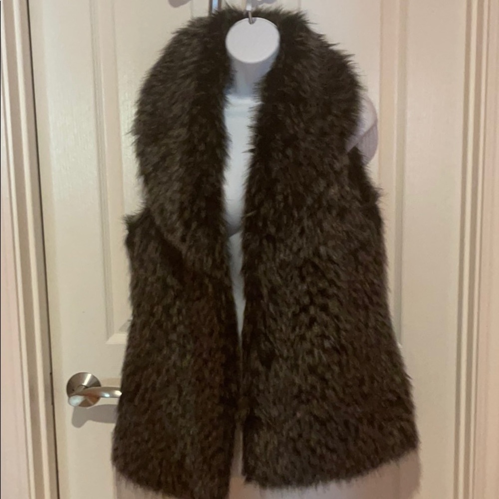 WHITE HOUSE BLACK MARKET FAUX FUR JACKET